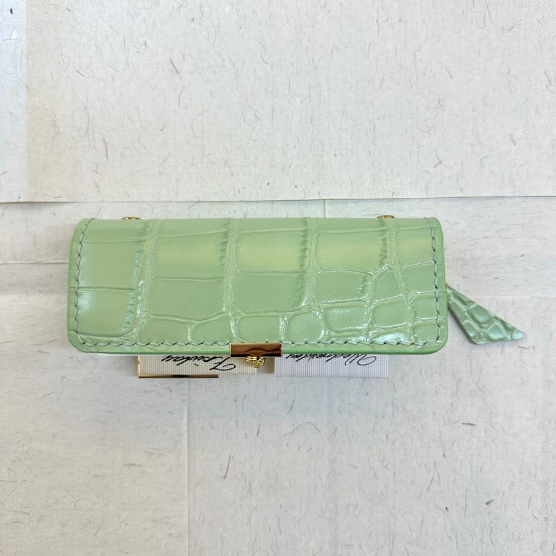Mint Clutch