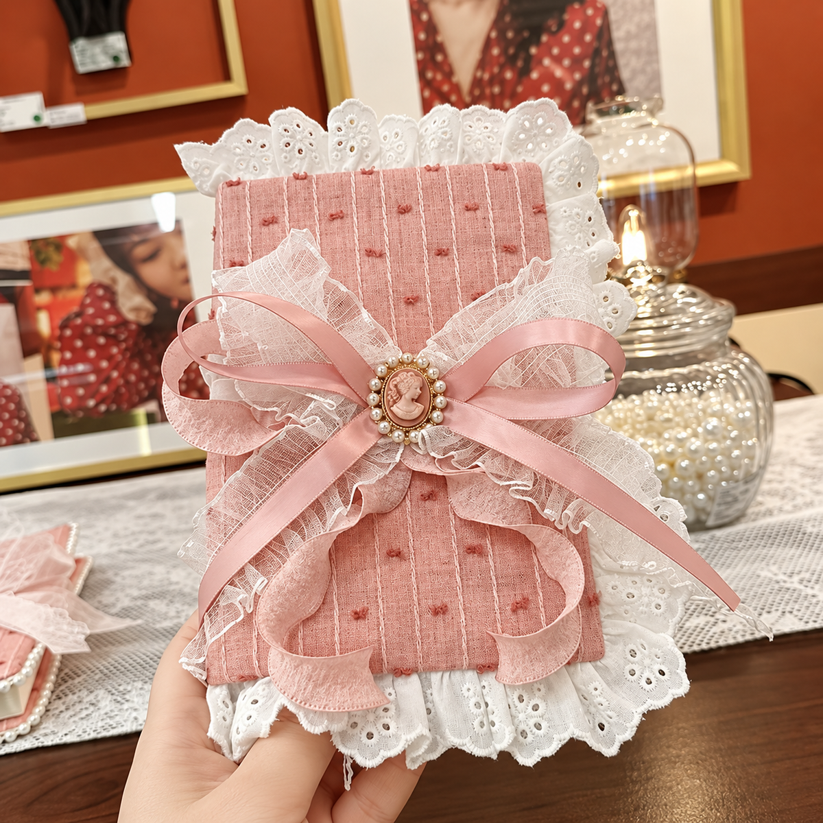 Blush Cameo