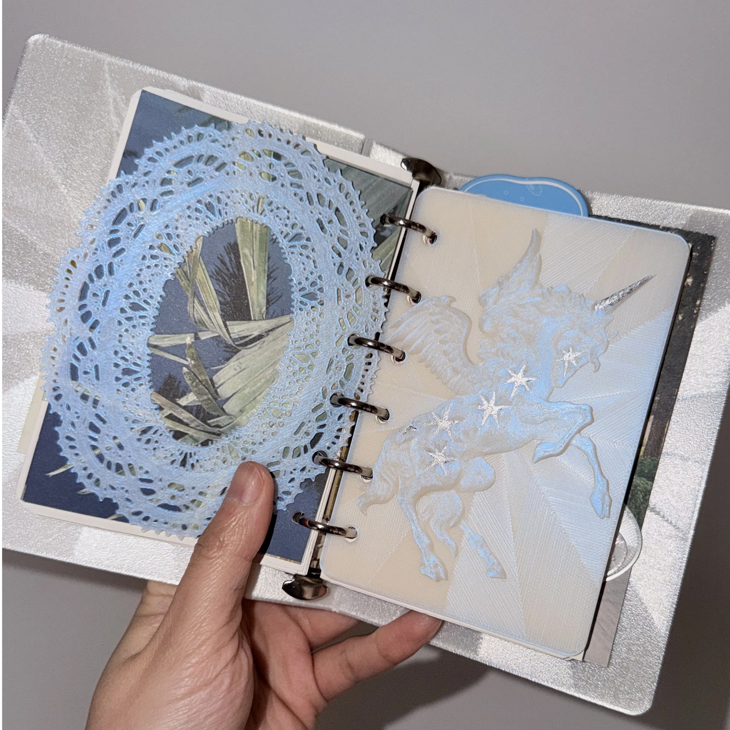 Dreamlace Divider